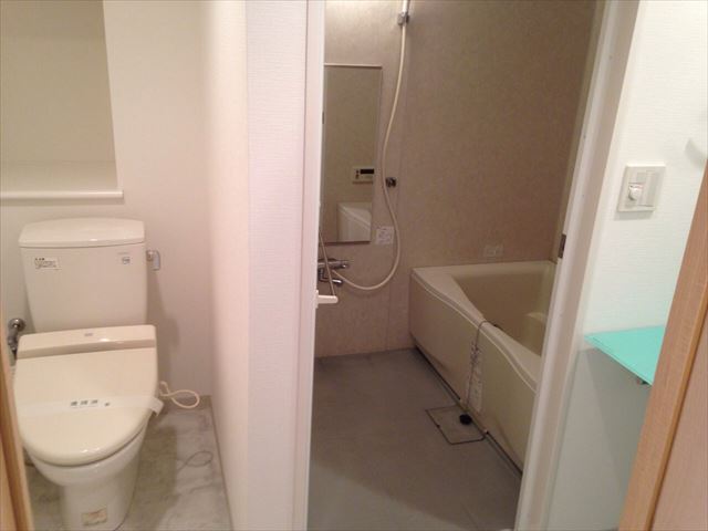 シャワールーム