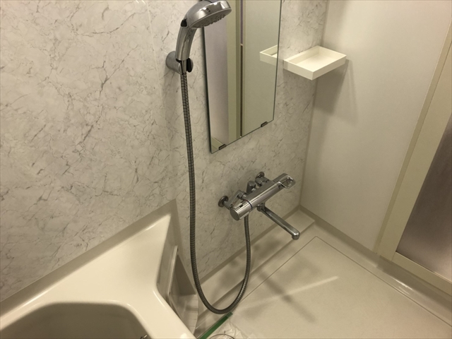 シャワールーム