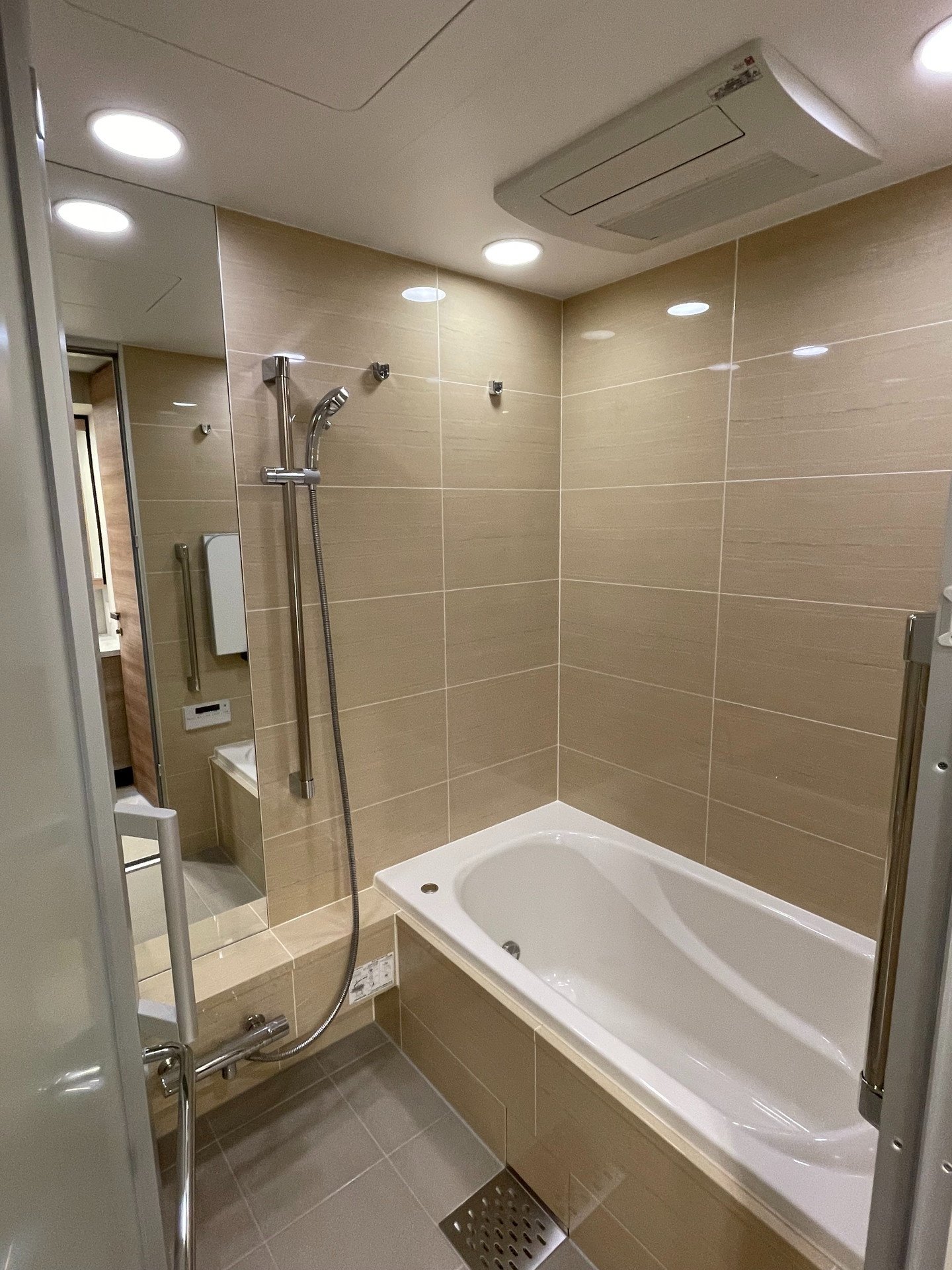 シャワールーム