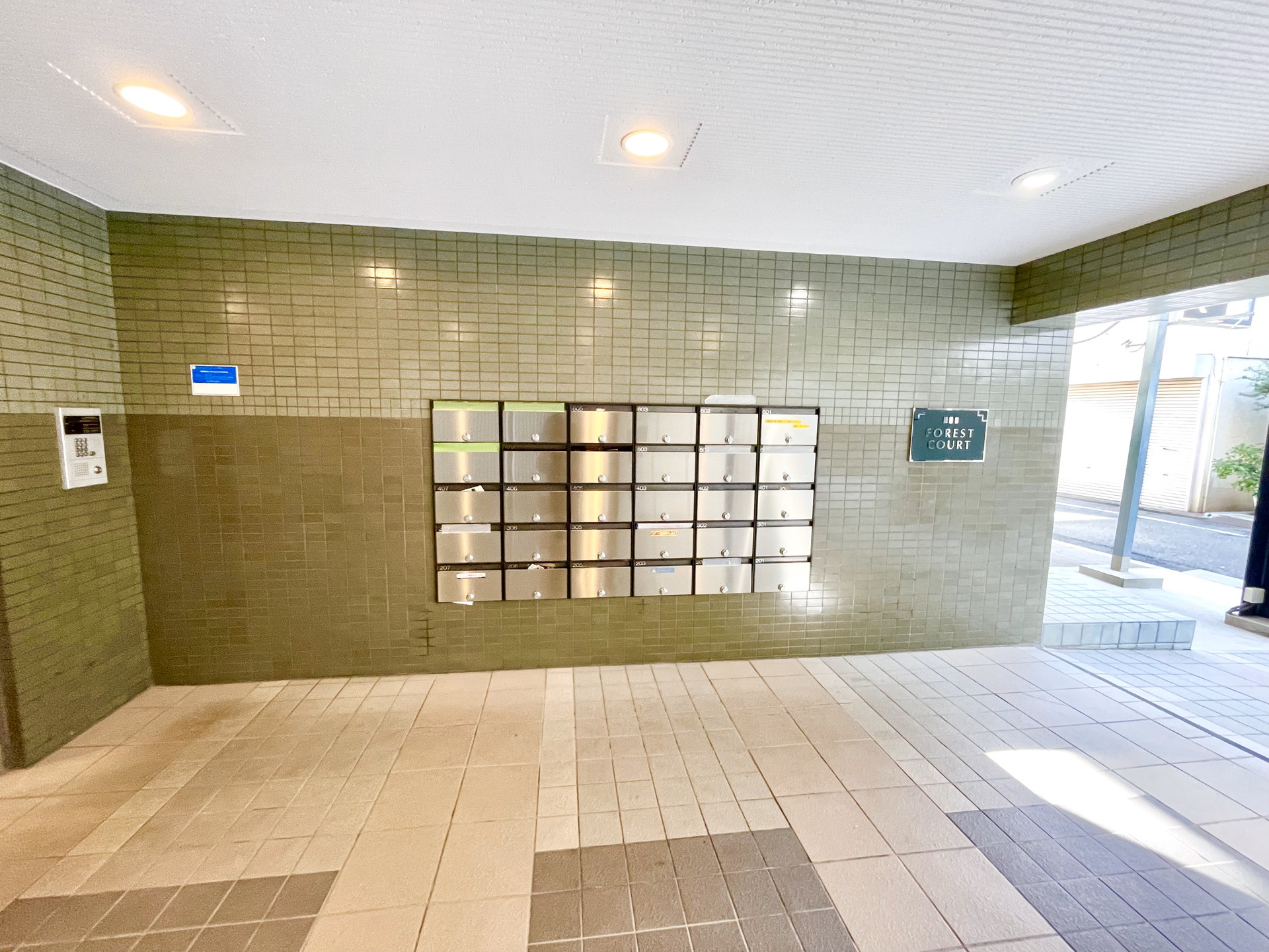 建物エントランス