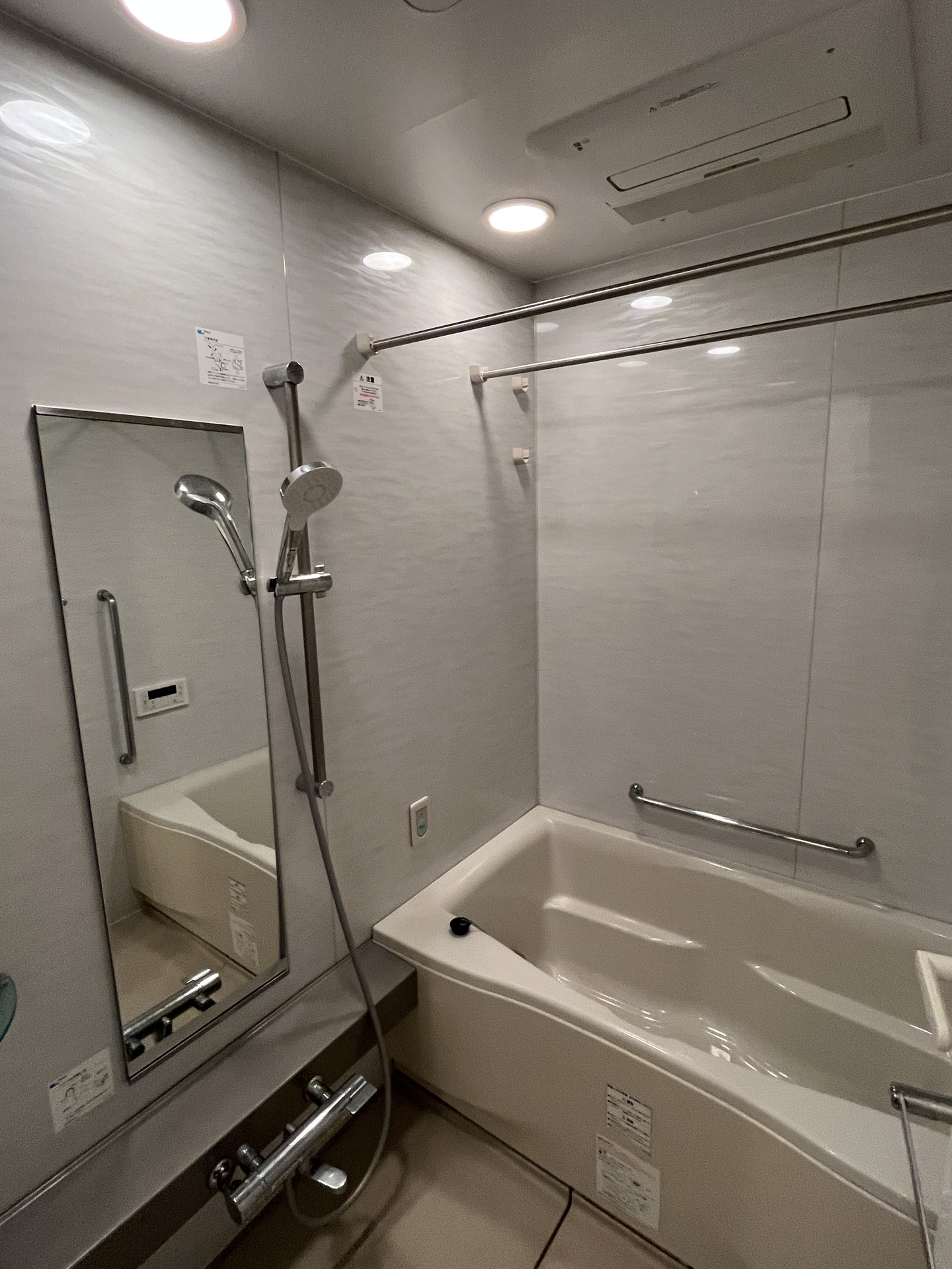 シャワールーム