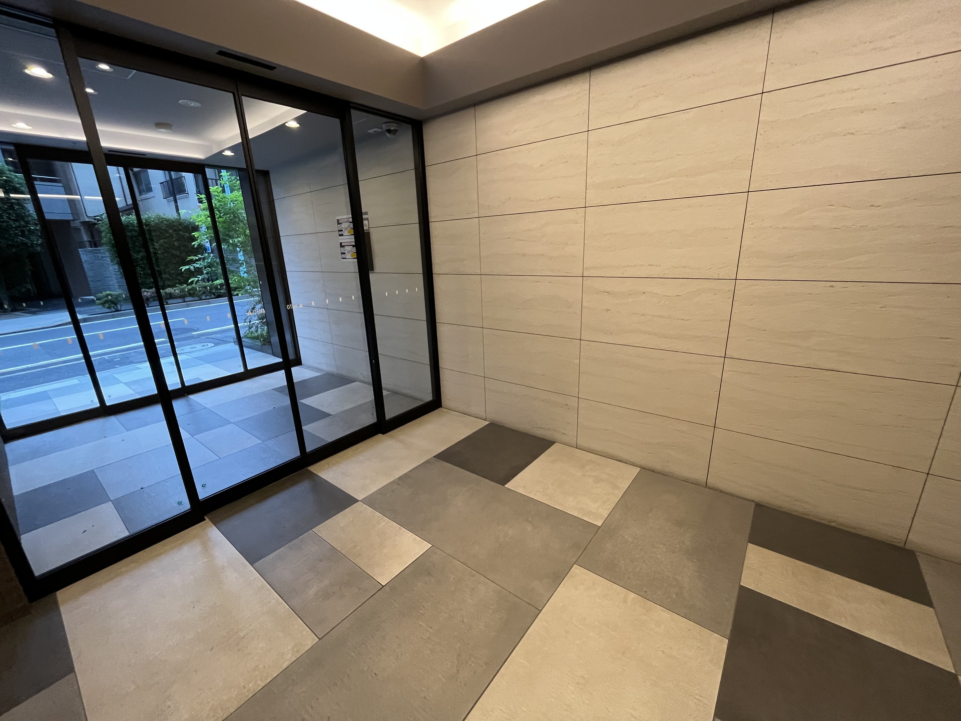 建物エントランス