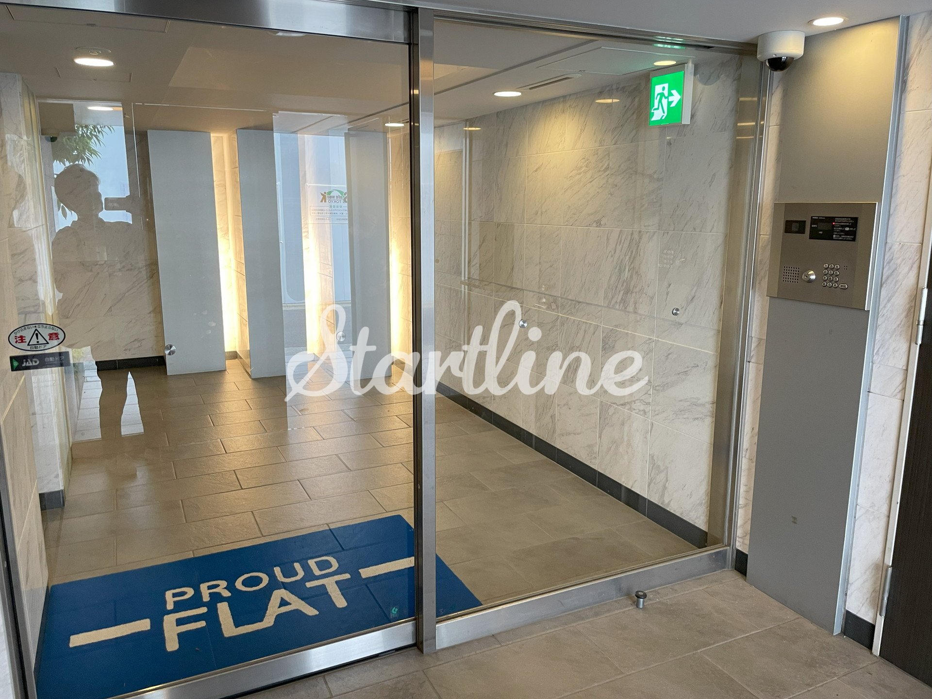 建物エントランス