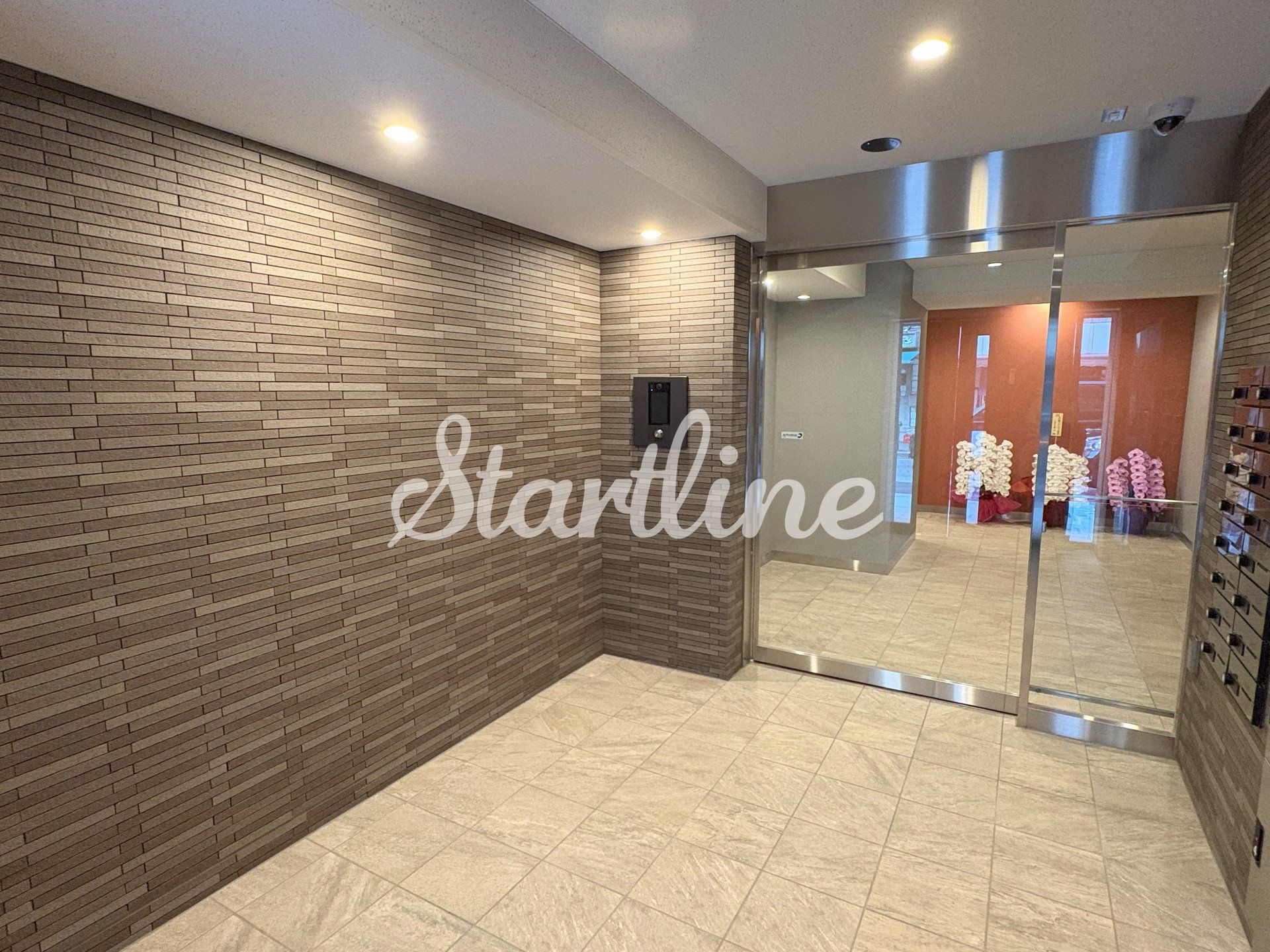 建物エントランス