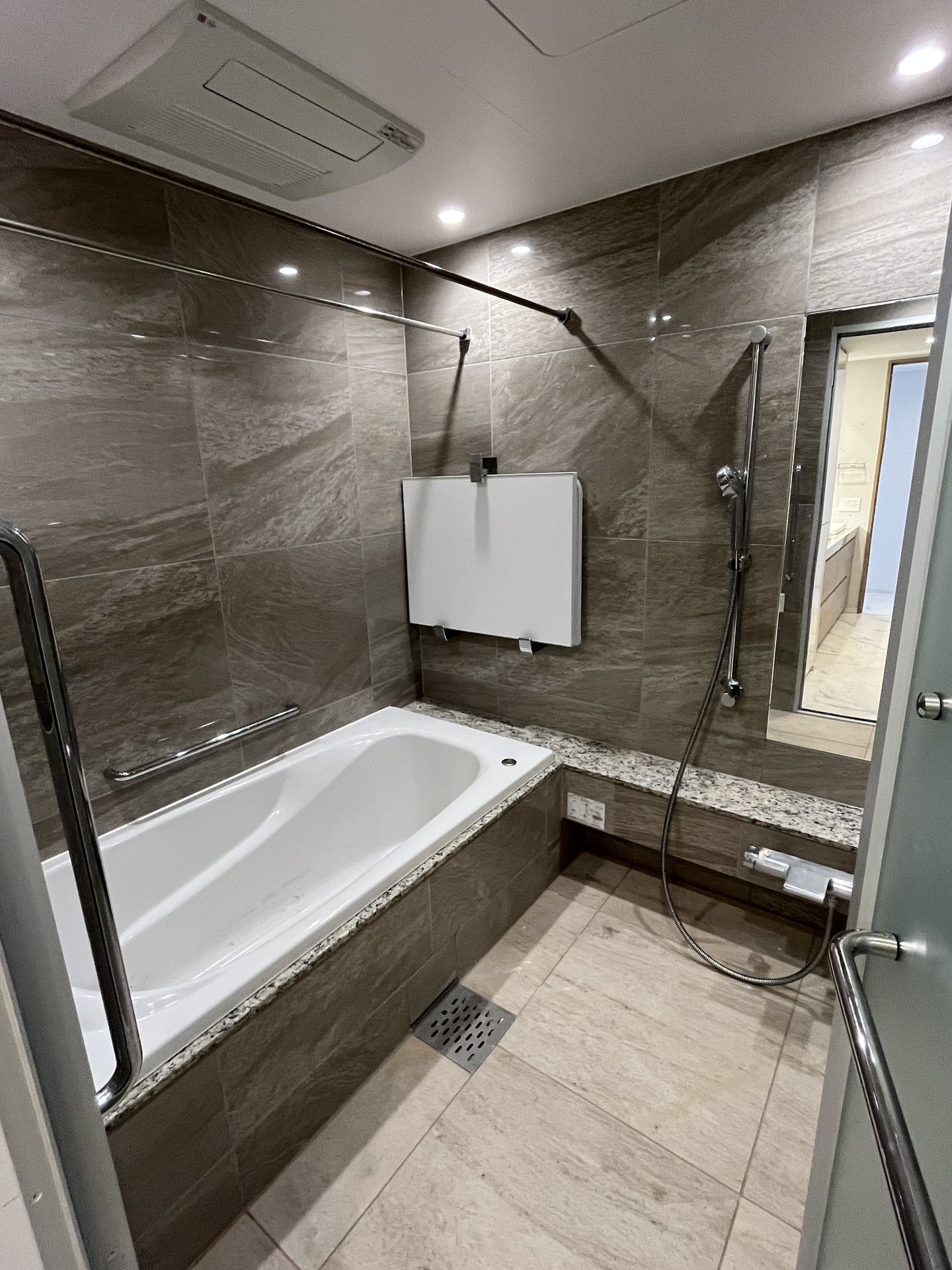 シャワールーム