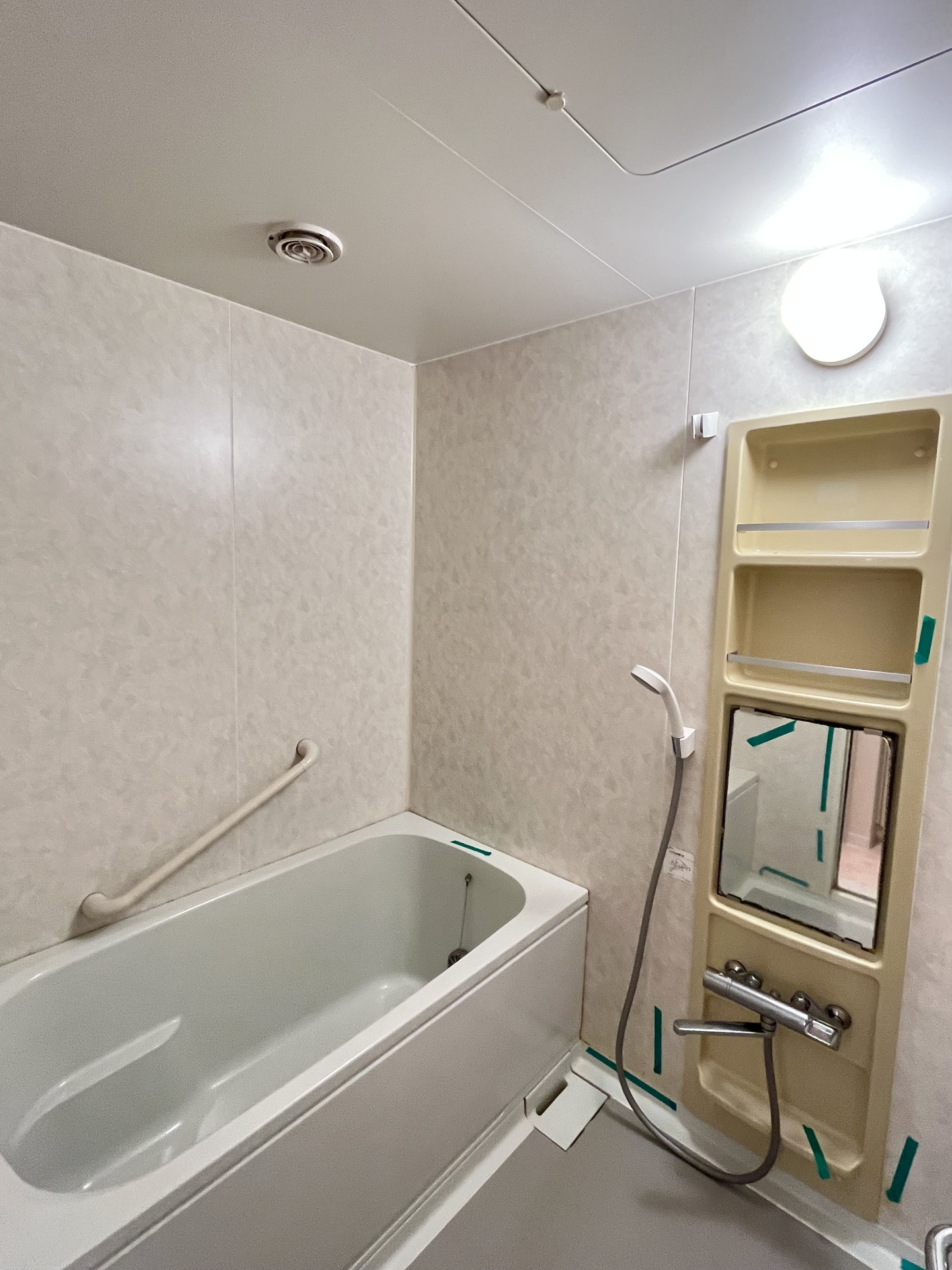 シャワールーム