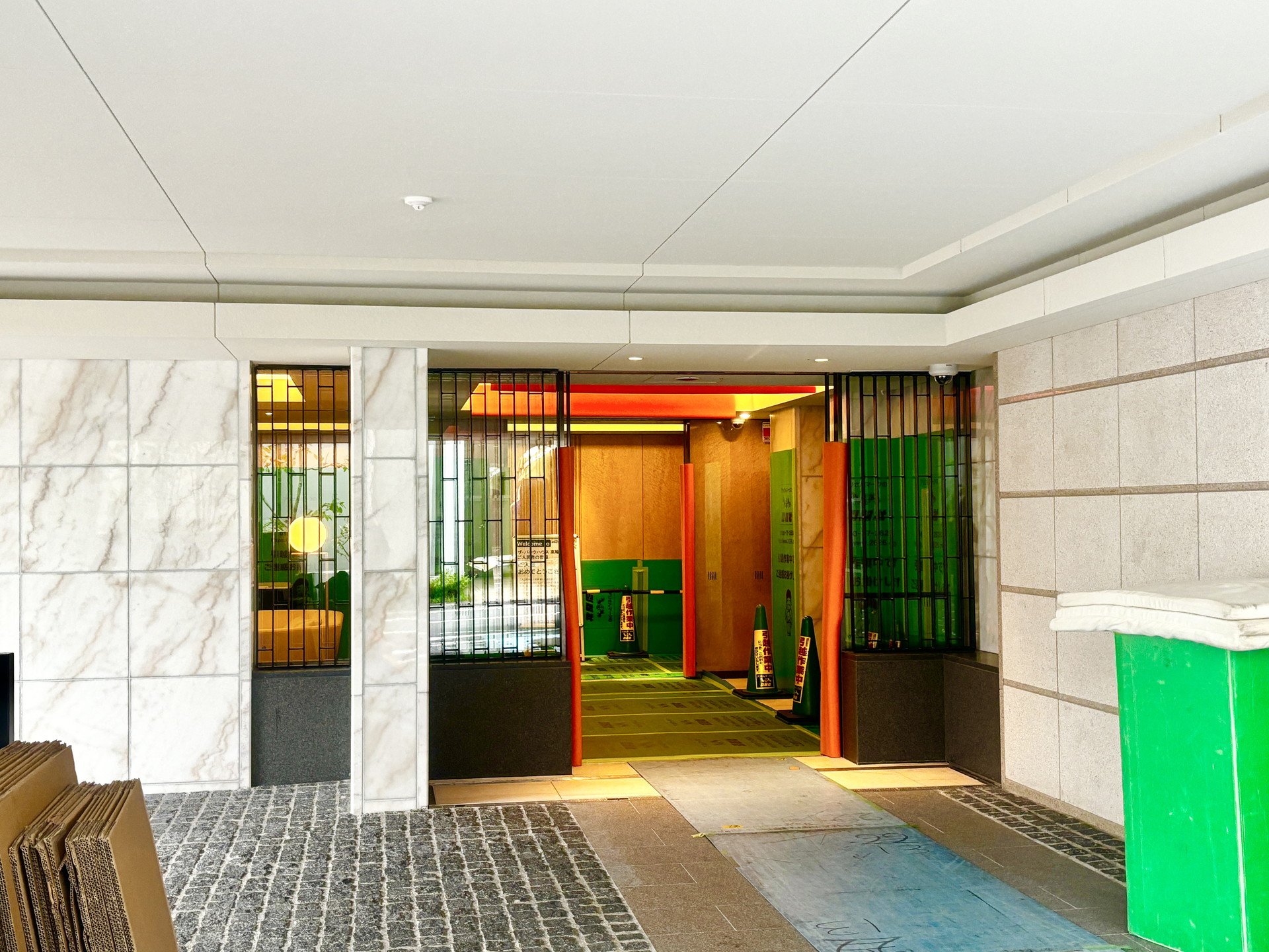 建物エントランス