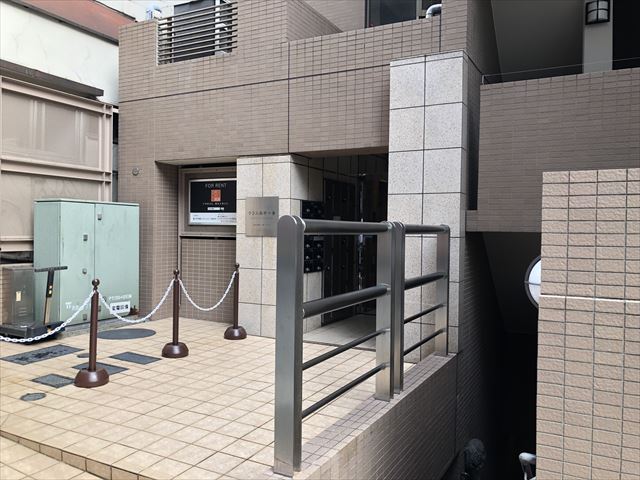 建物エントランス