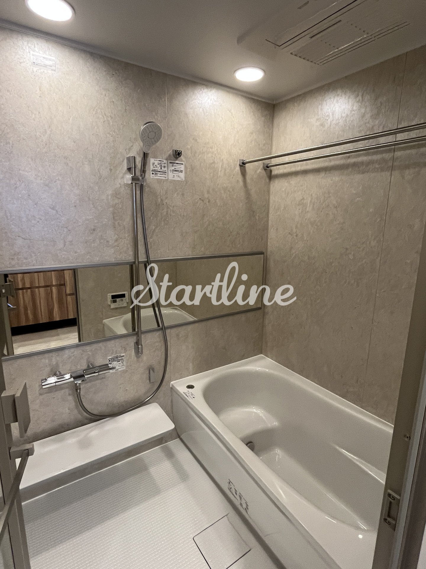 シャワールーム