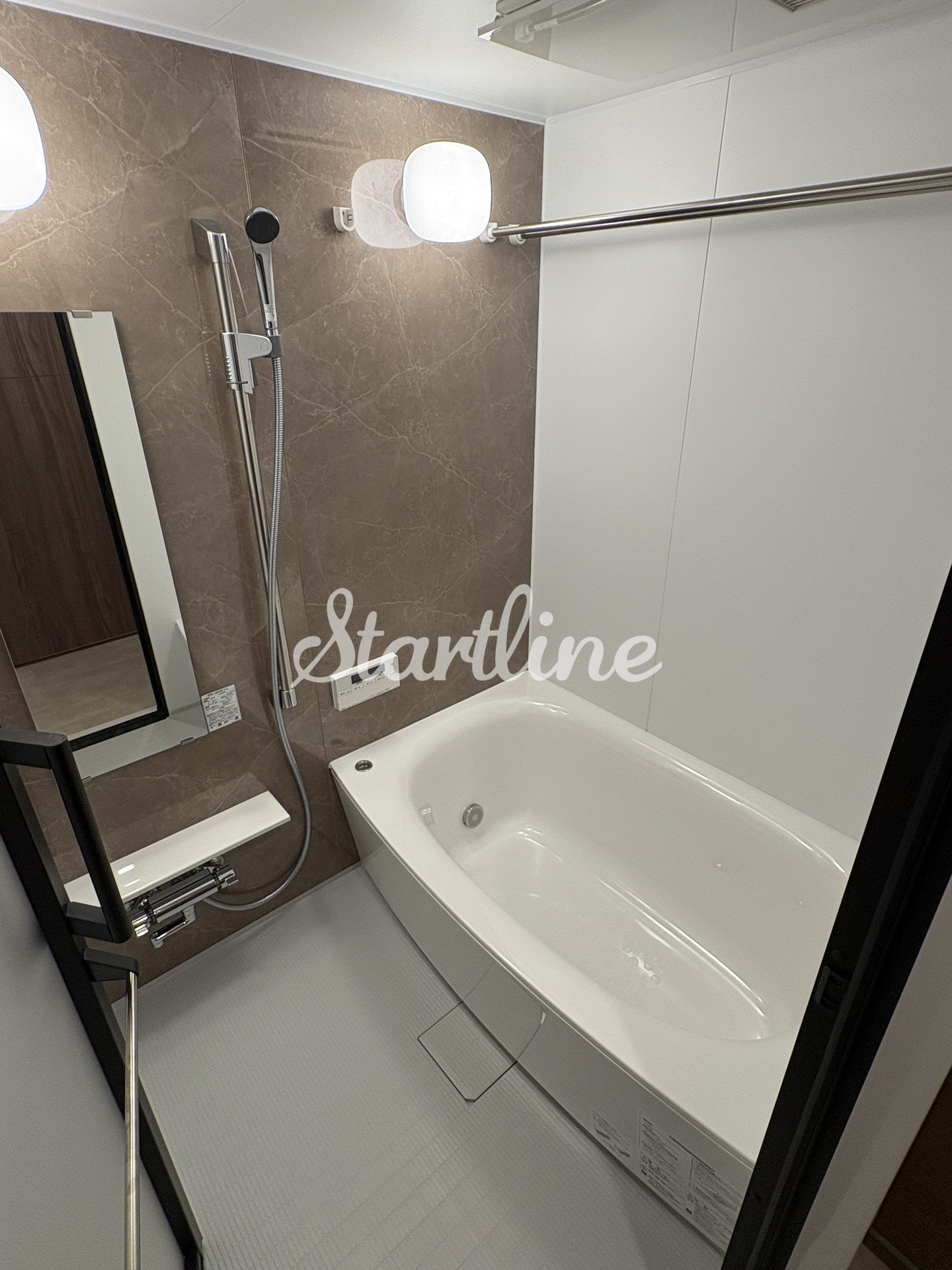 シャワールーム