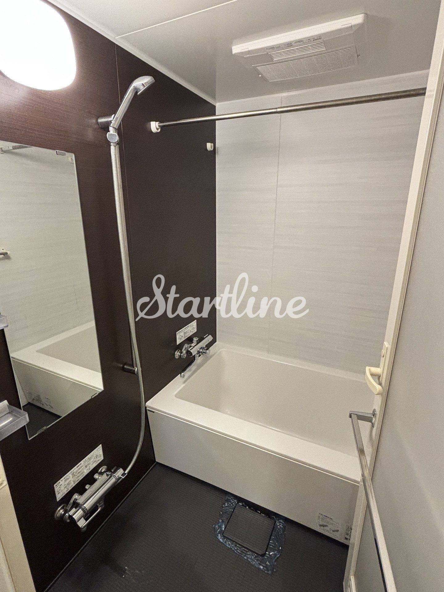 シャワールーム