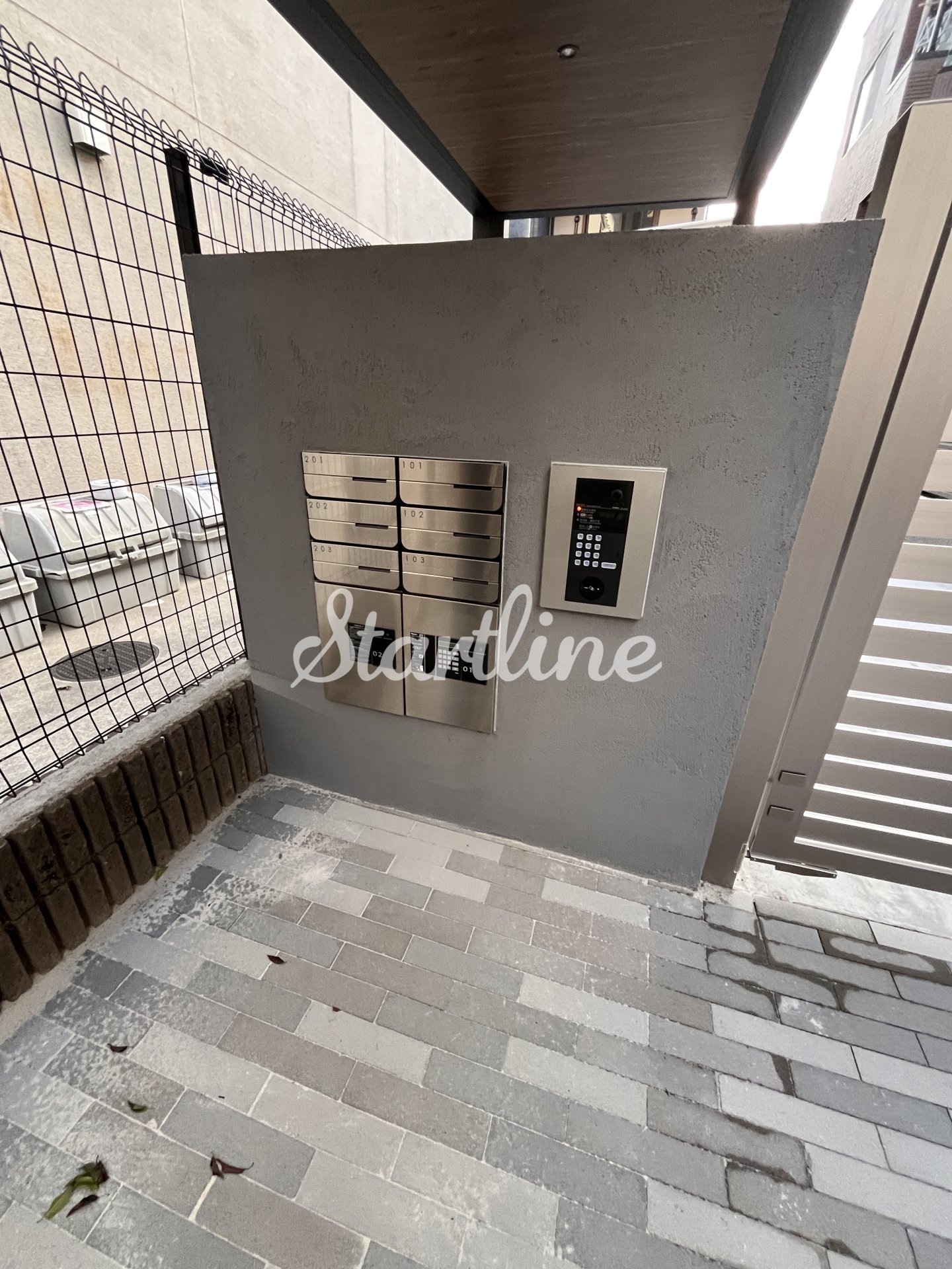 建物エントランス