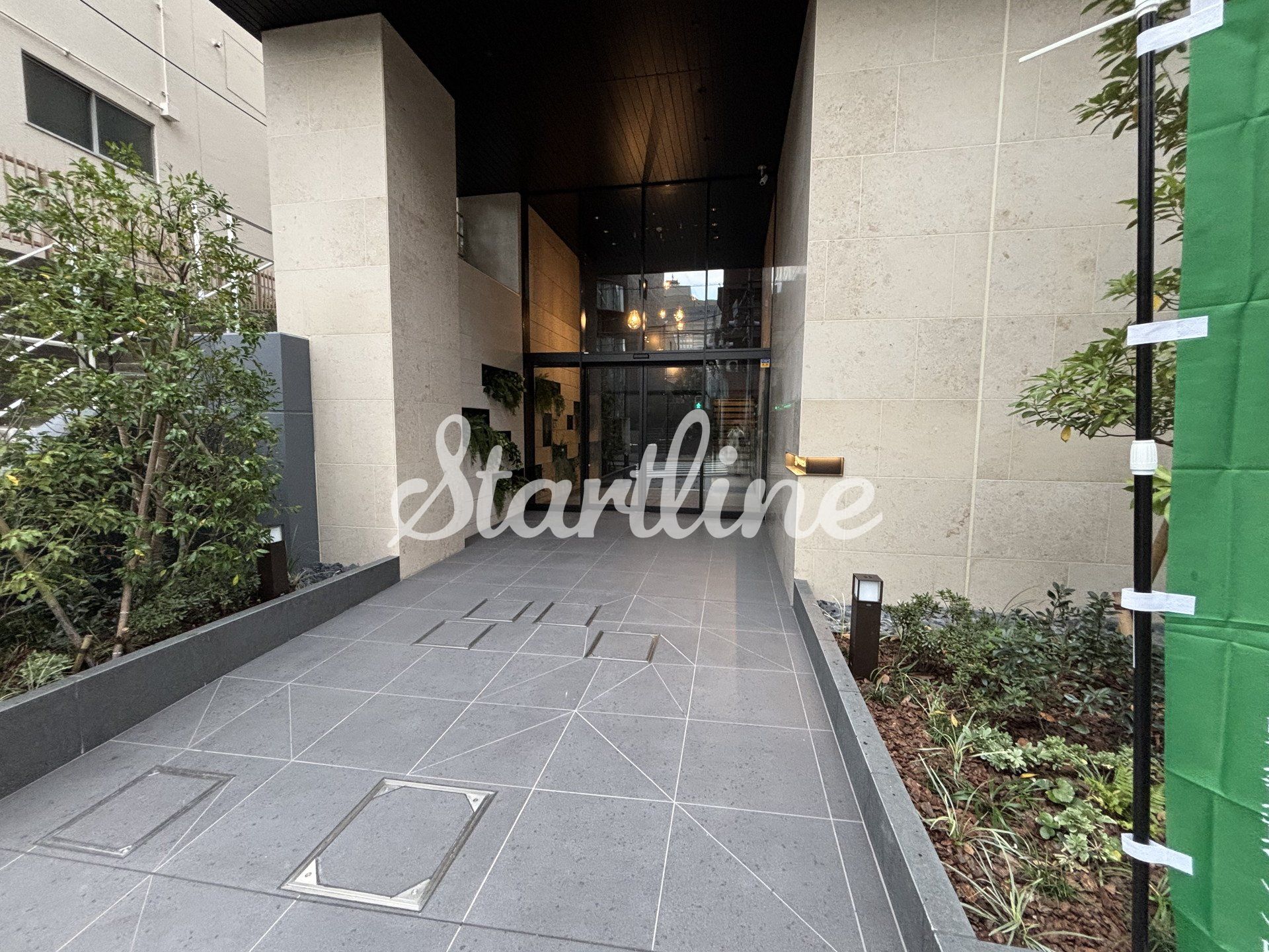 建物エントランス