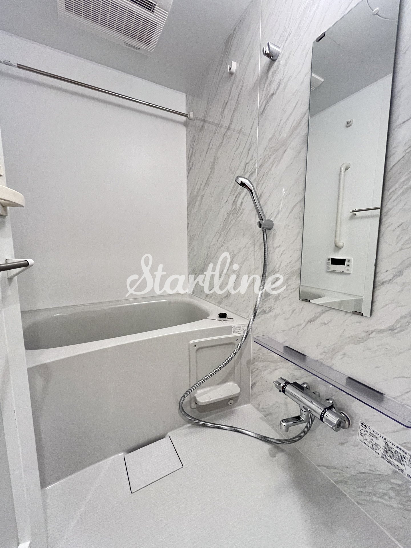 シャワールーム