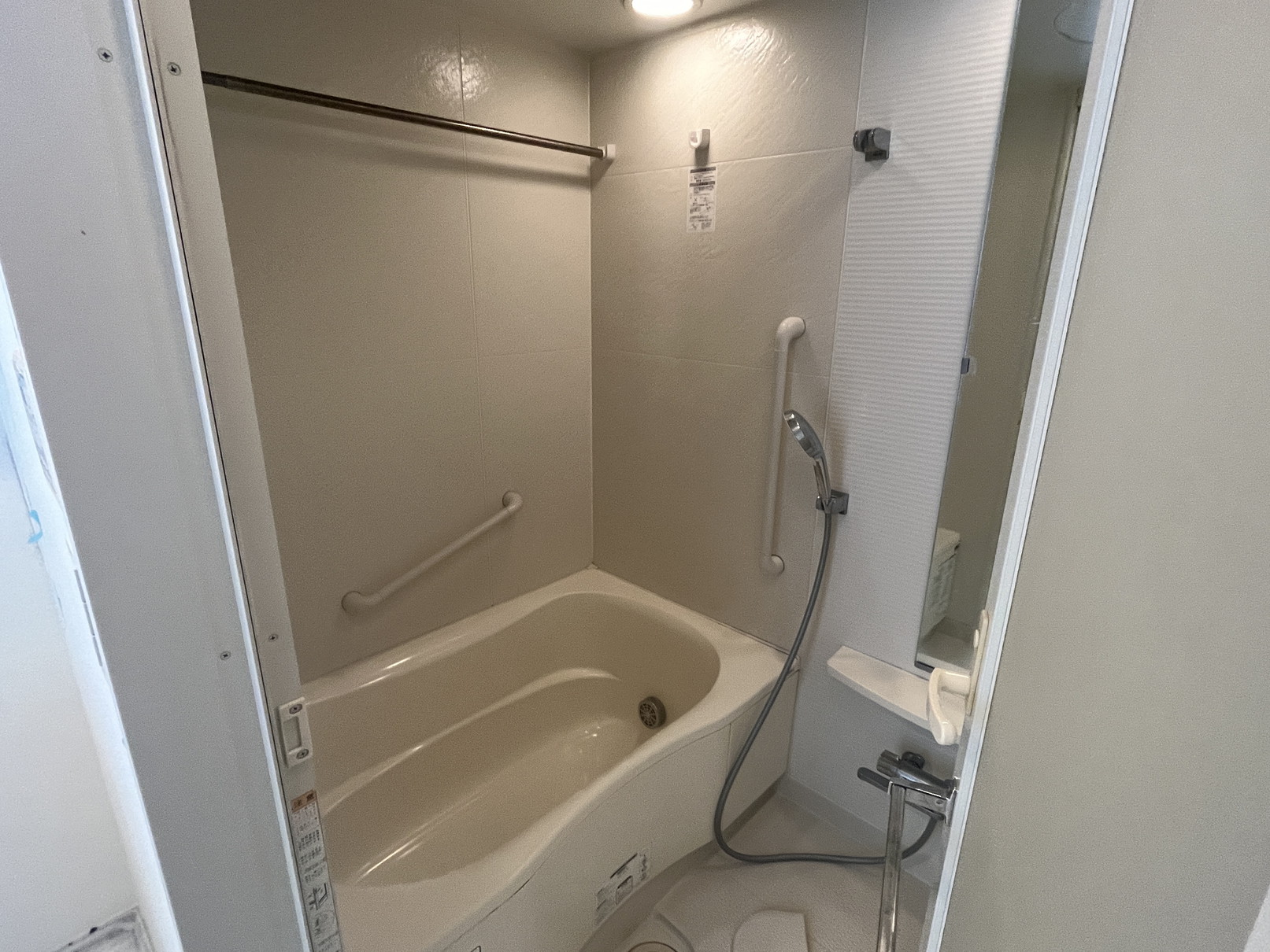 シャワールーム