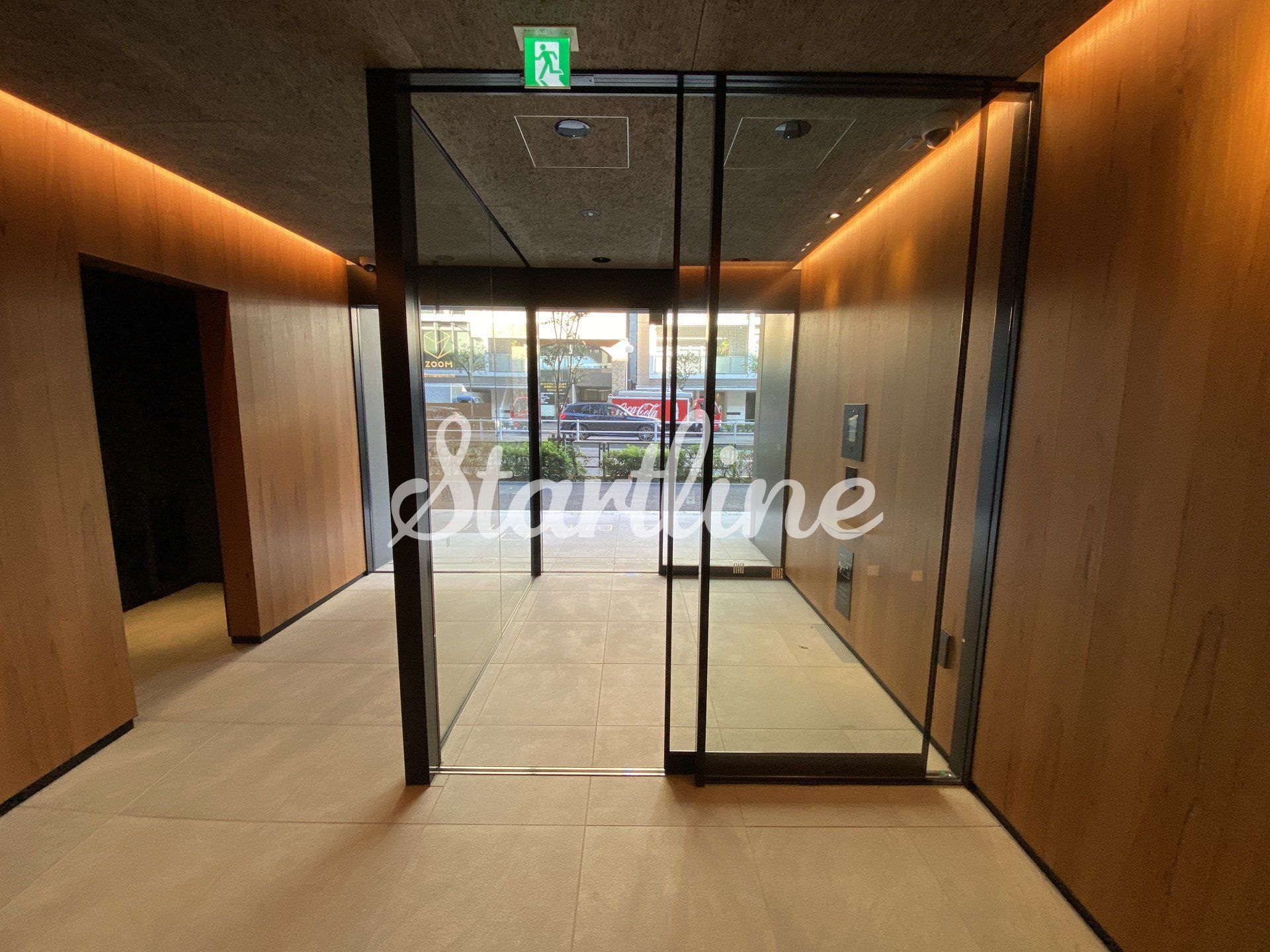 建物エントランス