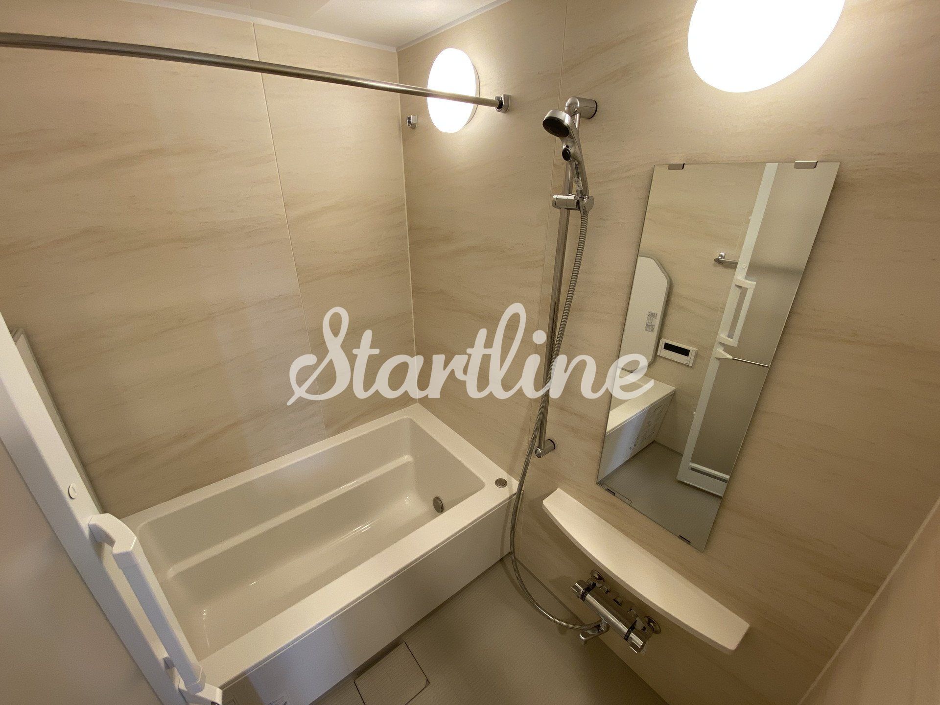 シャワールーム