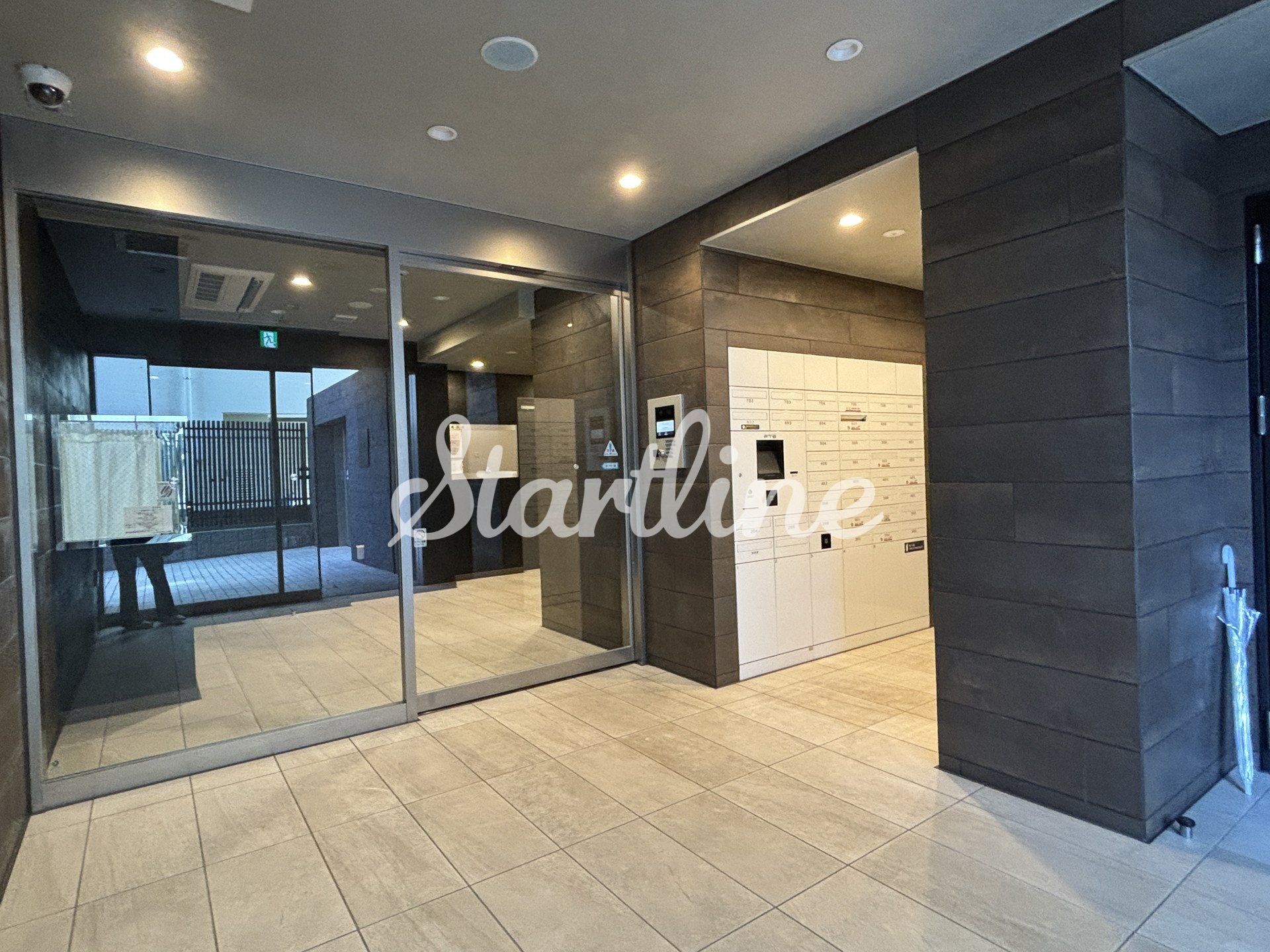 建物エントランス