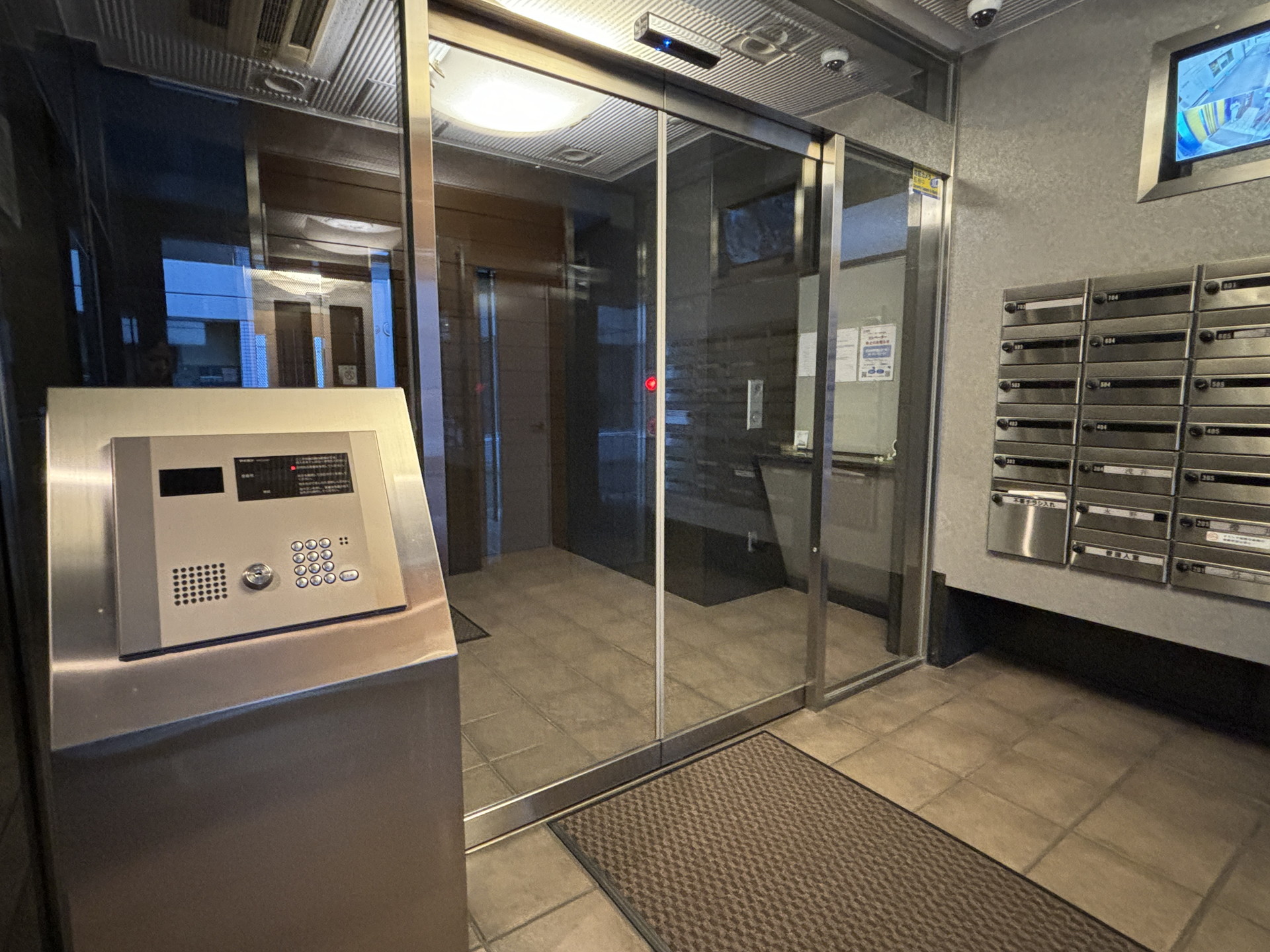 建物エントランス