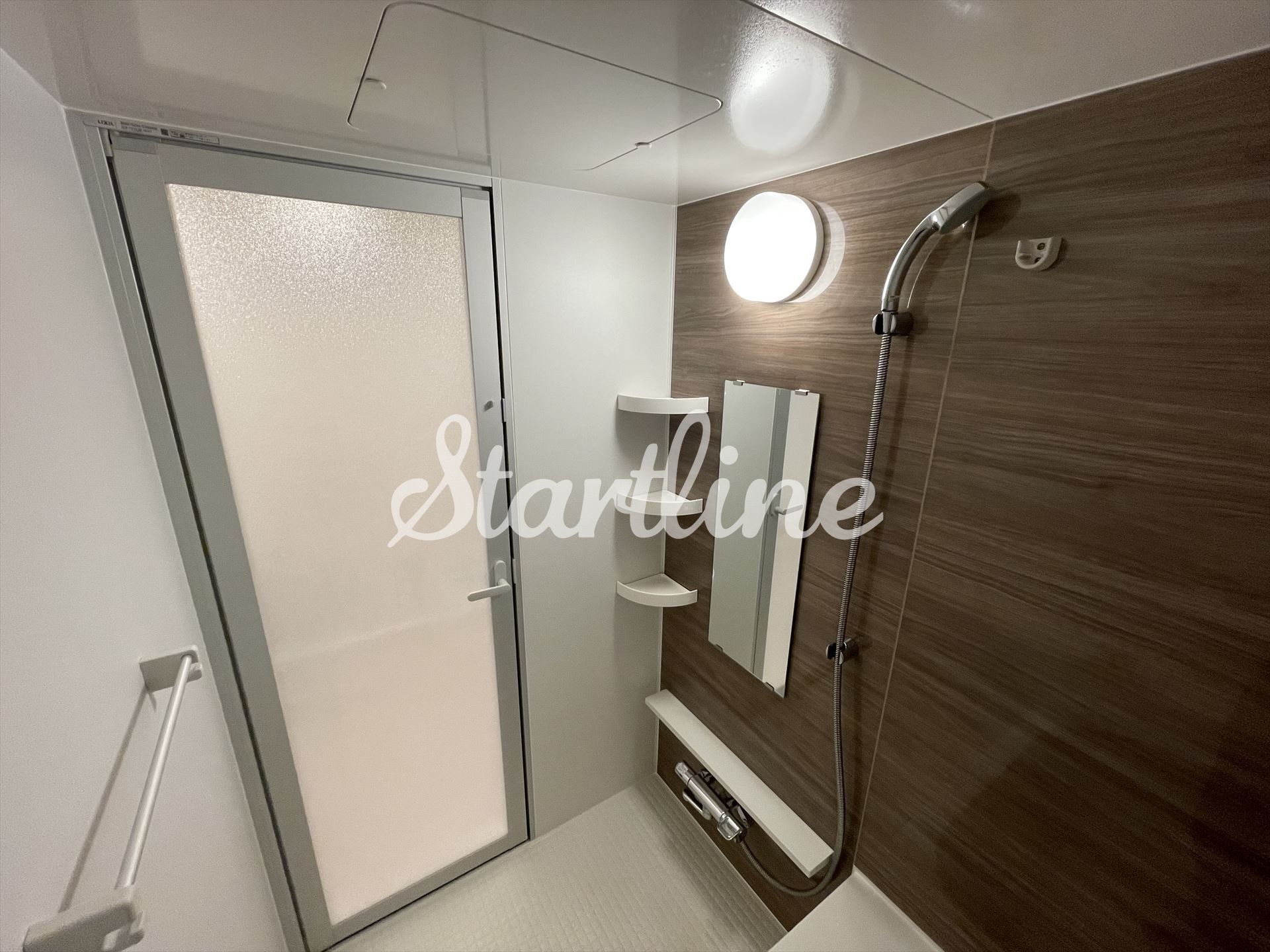 シャワールーム