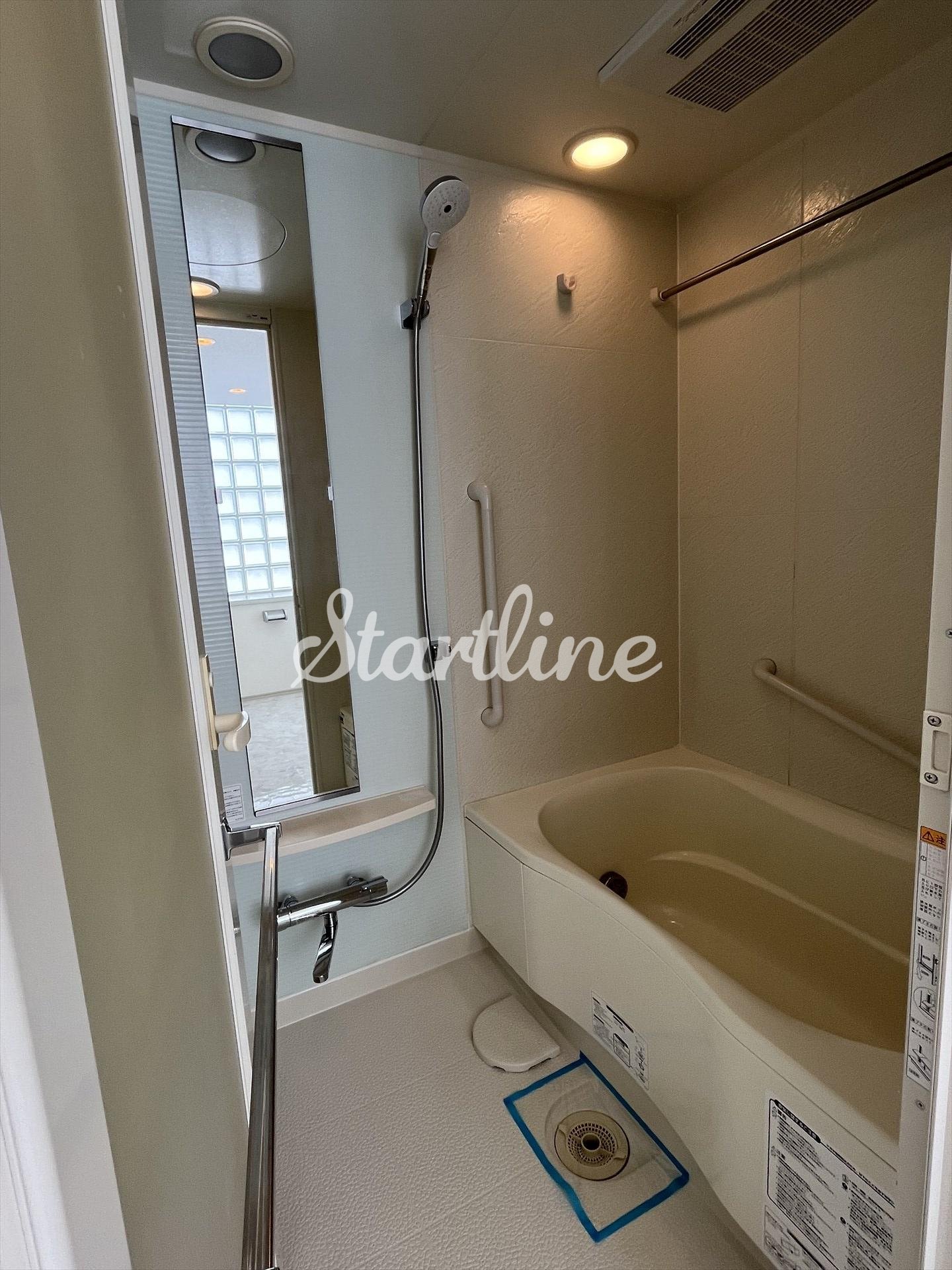 シャワールーム