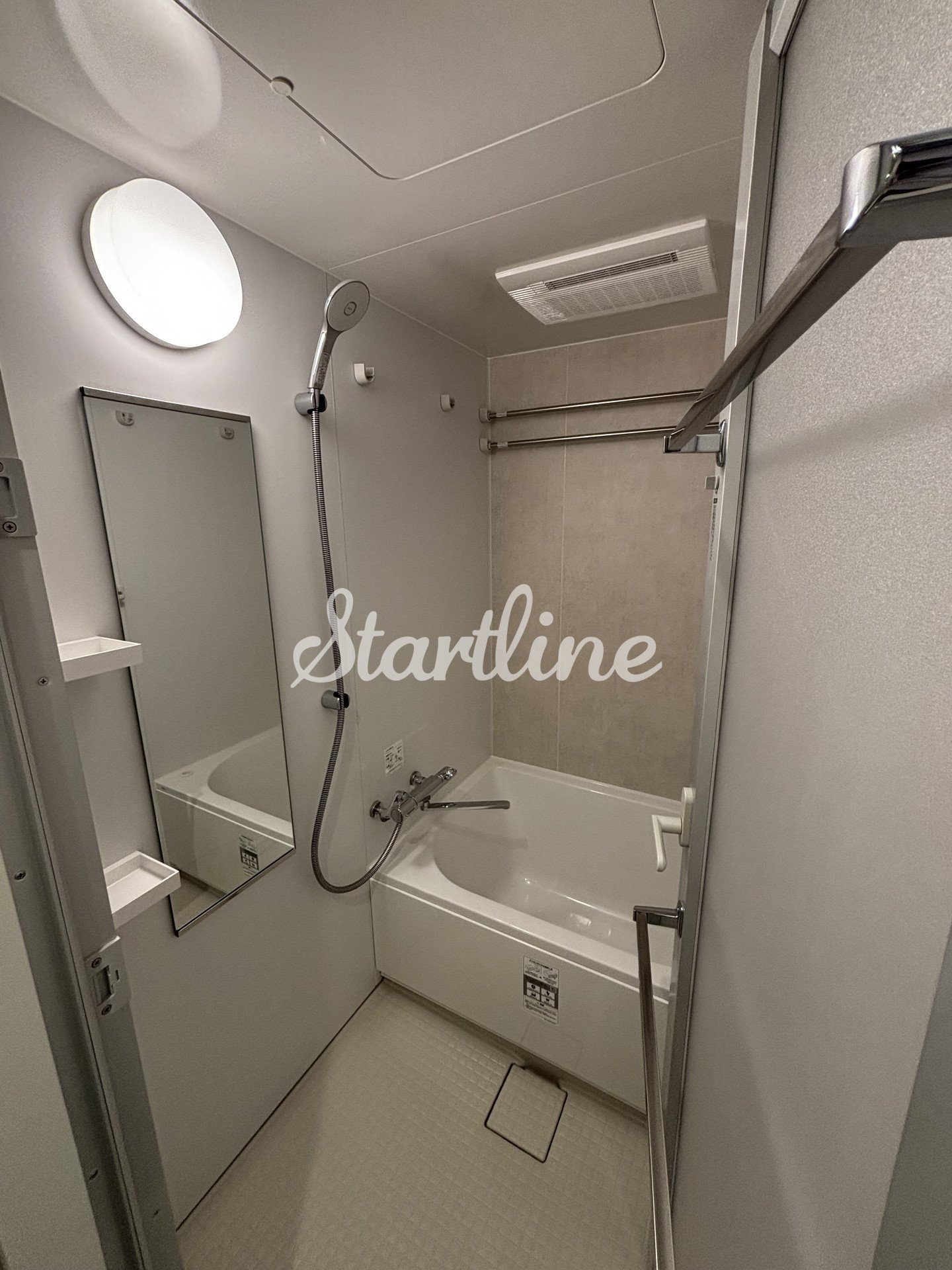 シャワールーム