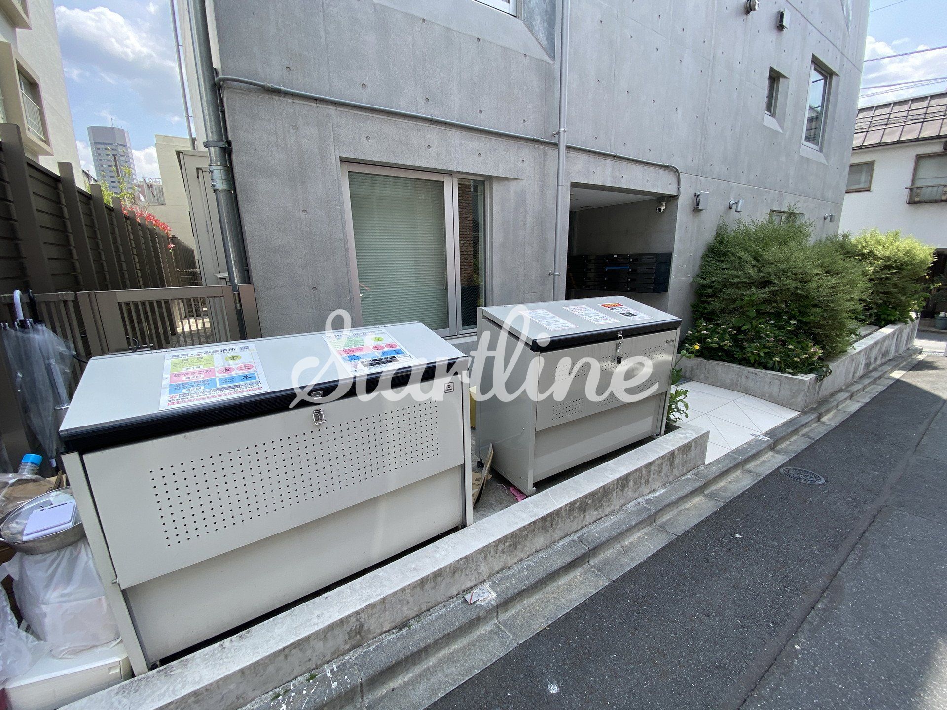 建物エントランス