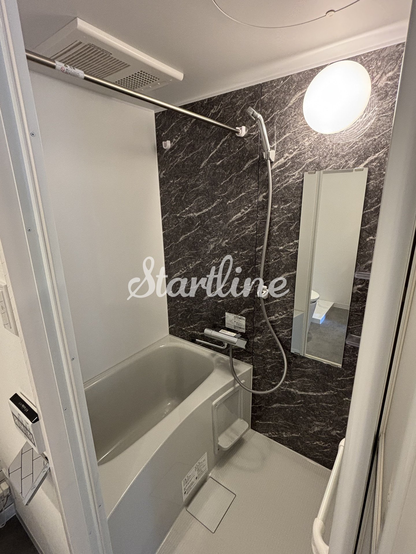 シャワールーム