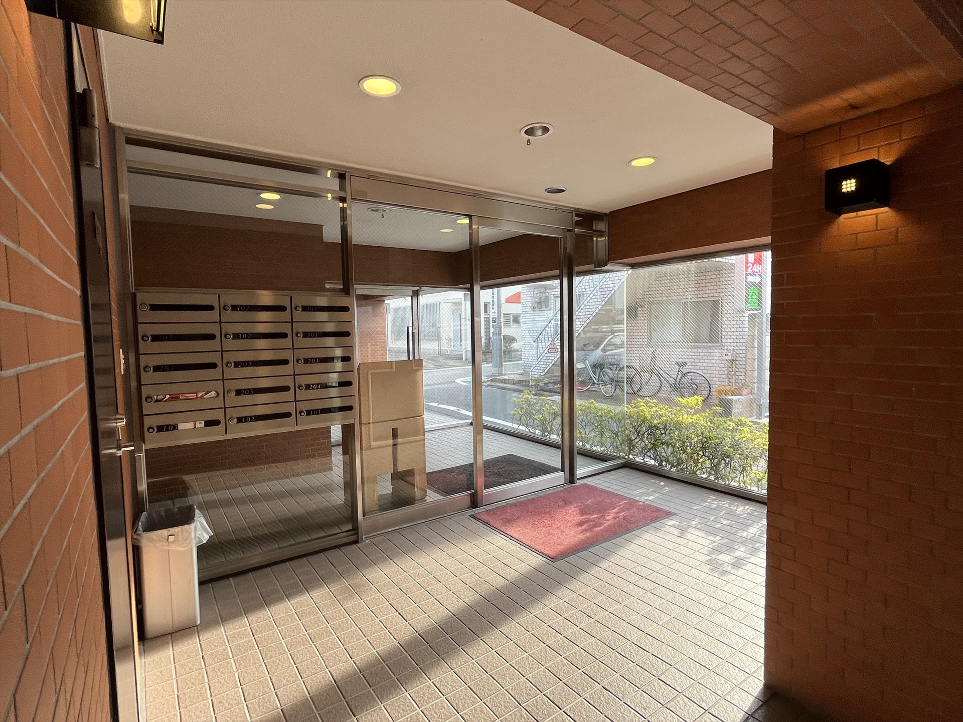 建物エントランス