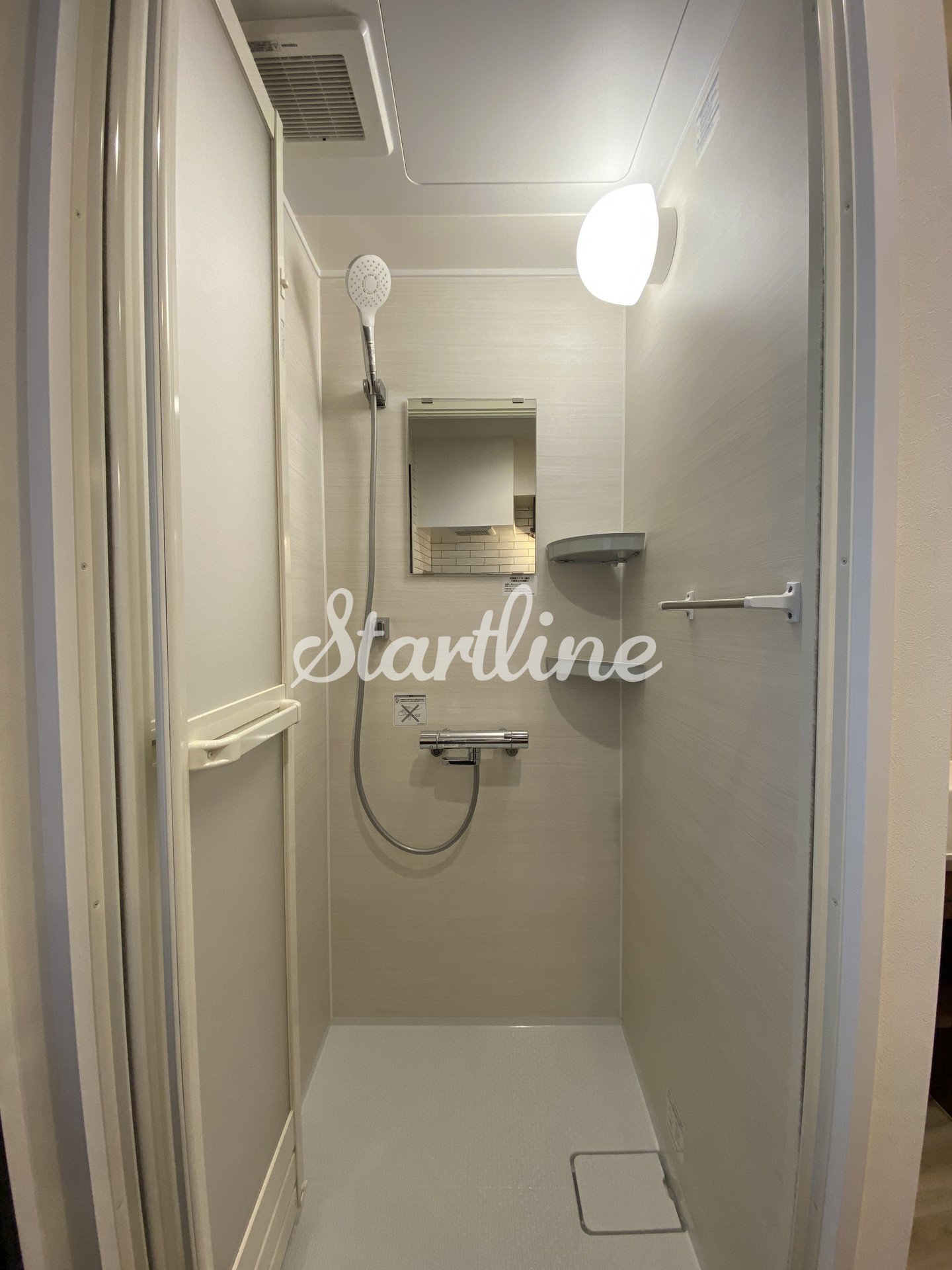 シャワールーム