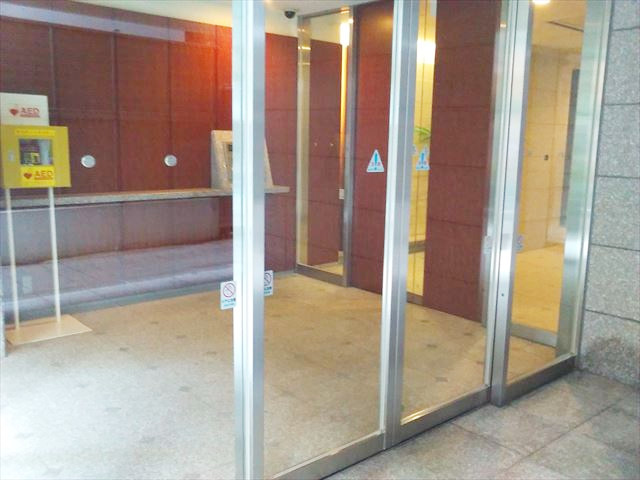 建物エントランス