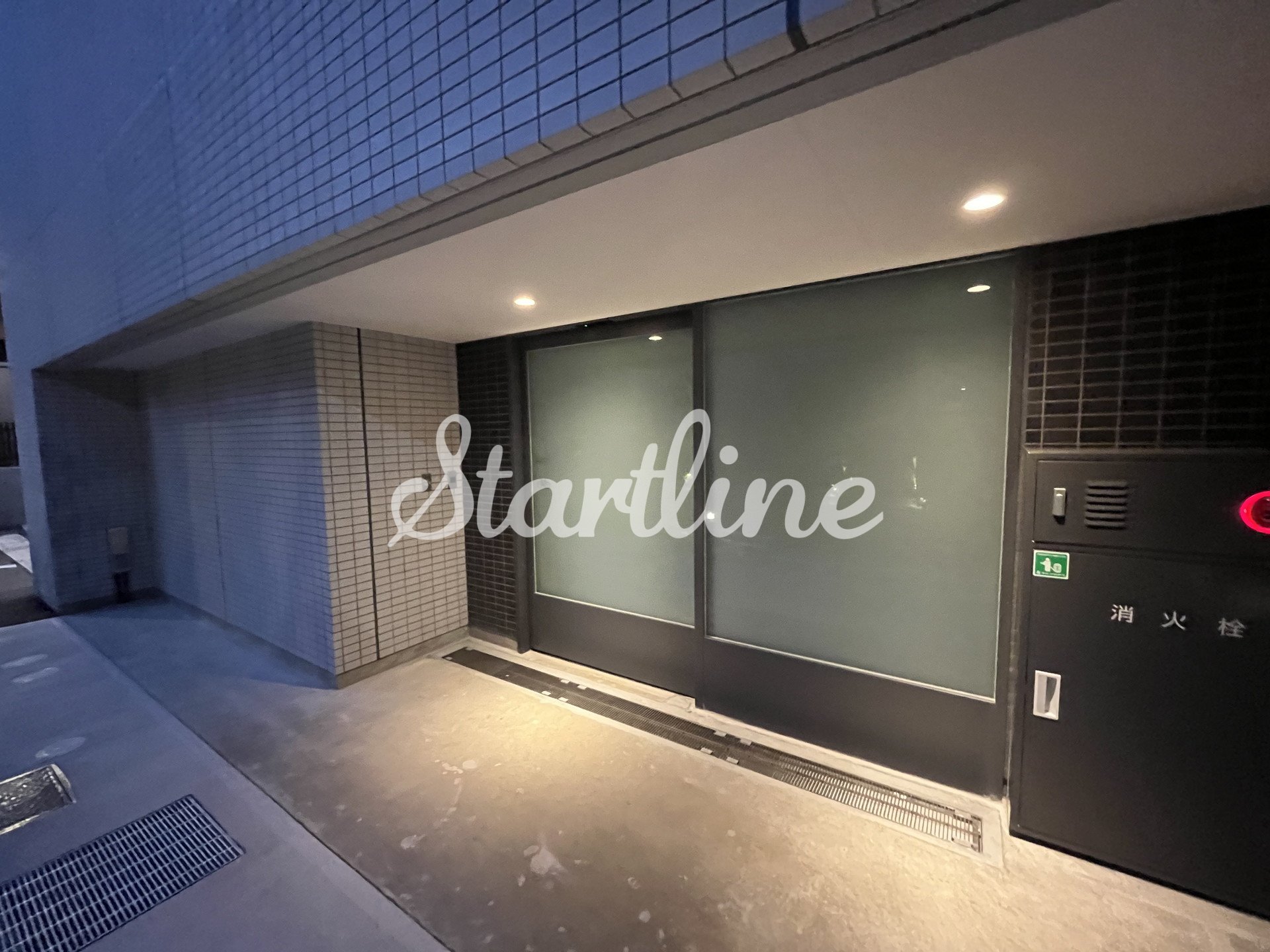 建物エントランス
