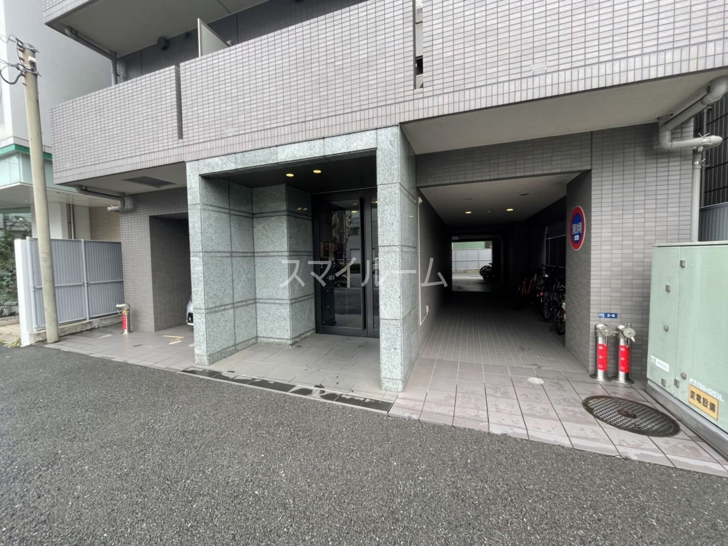 建物エントランス