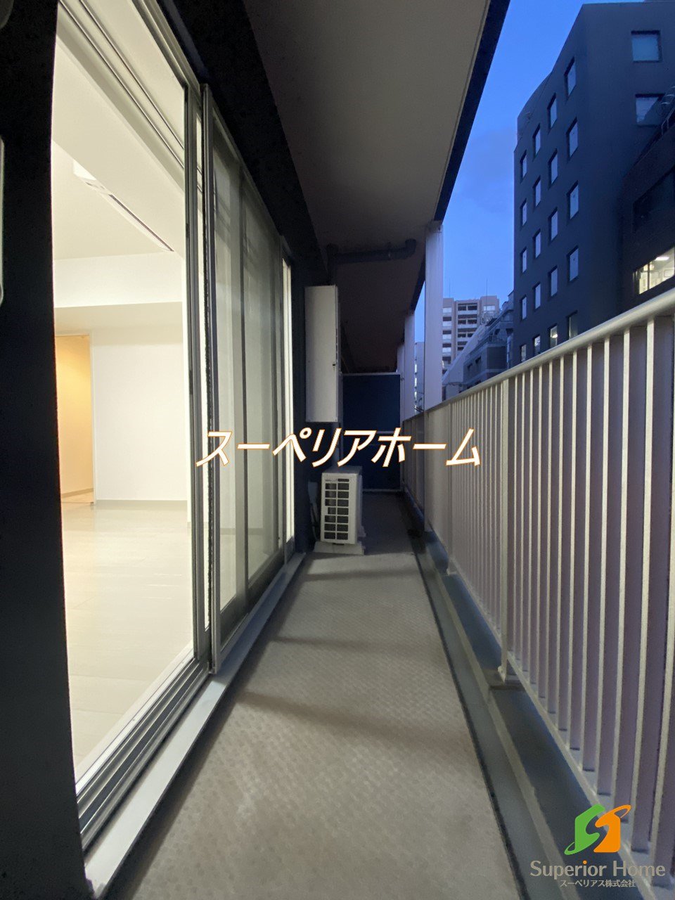 バルコニー