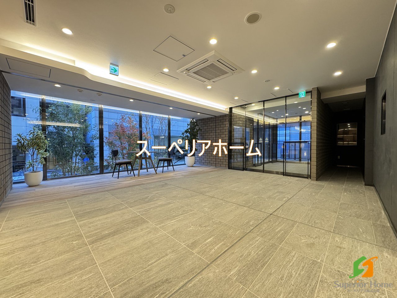 建物エントランス