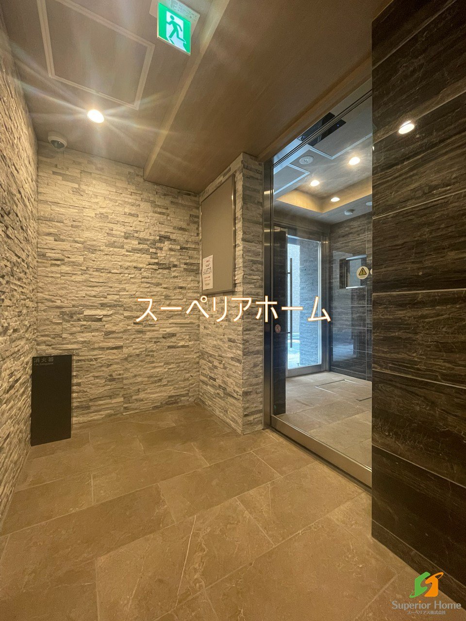 建物エントランス