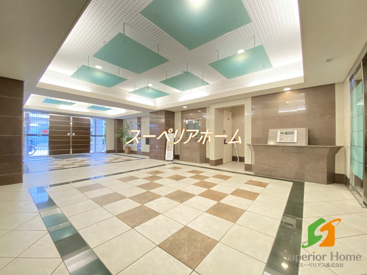 建物エントランス