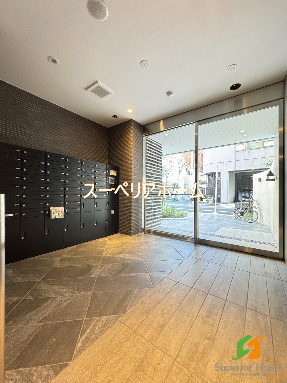 建物エントランス