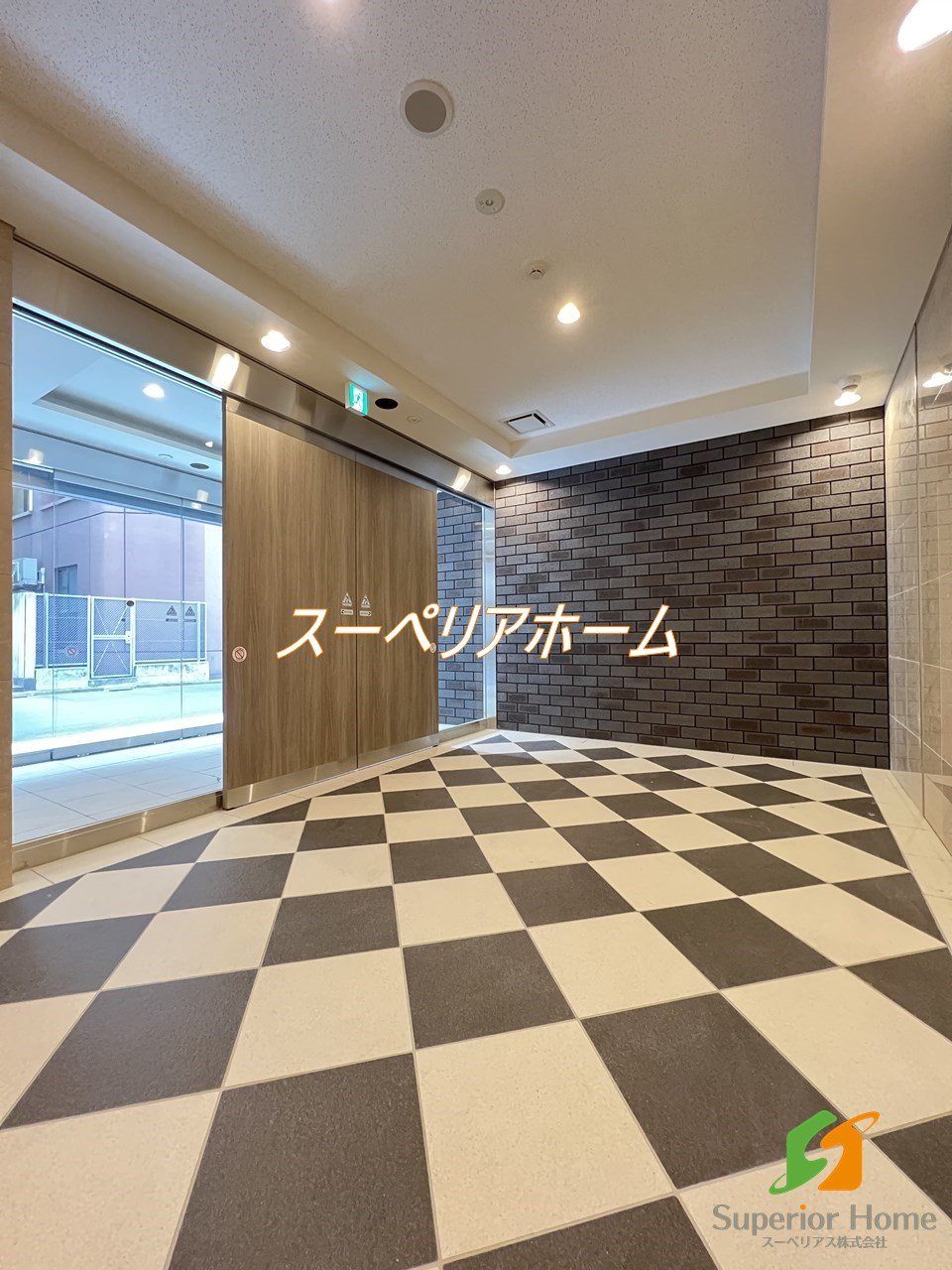 建物エントランス