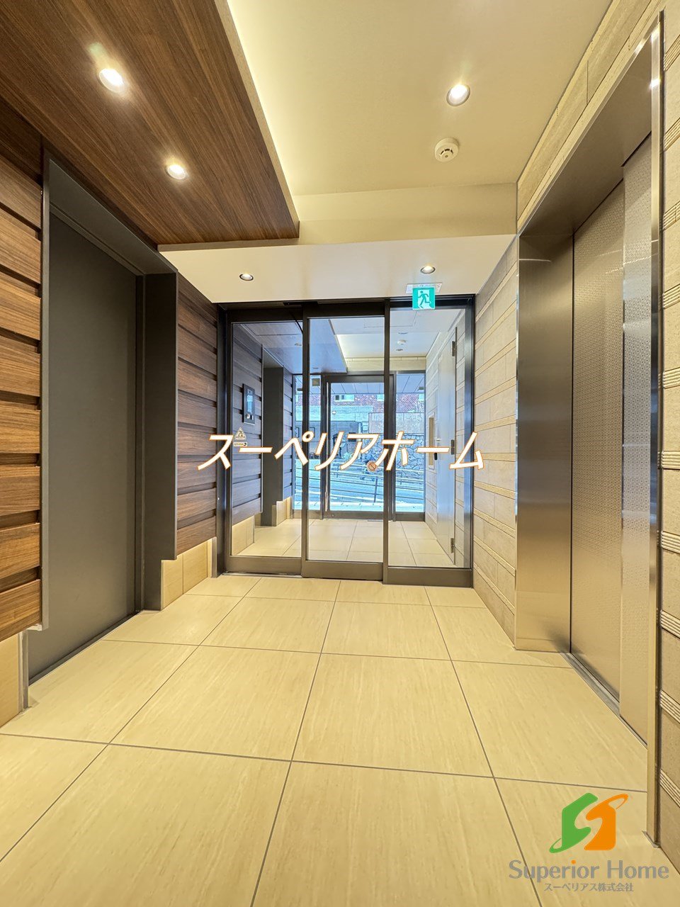 建物エントランス