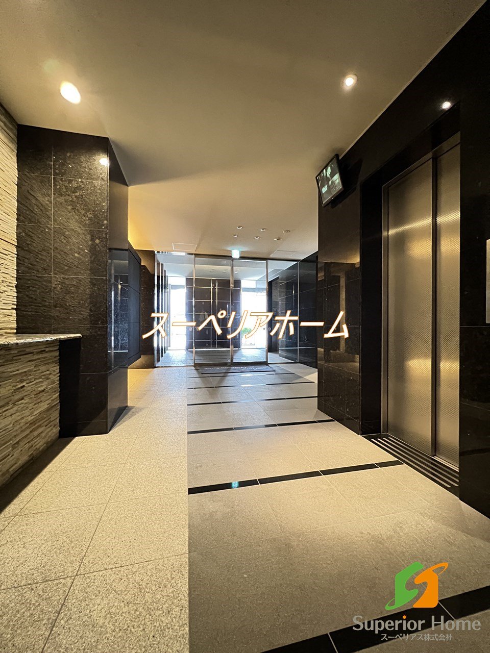 建物エントランス