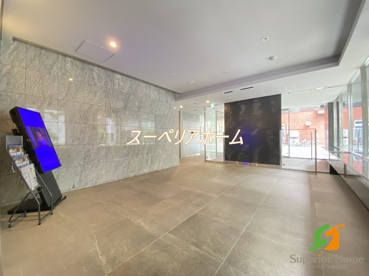 建物エントランス