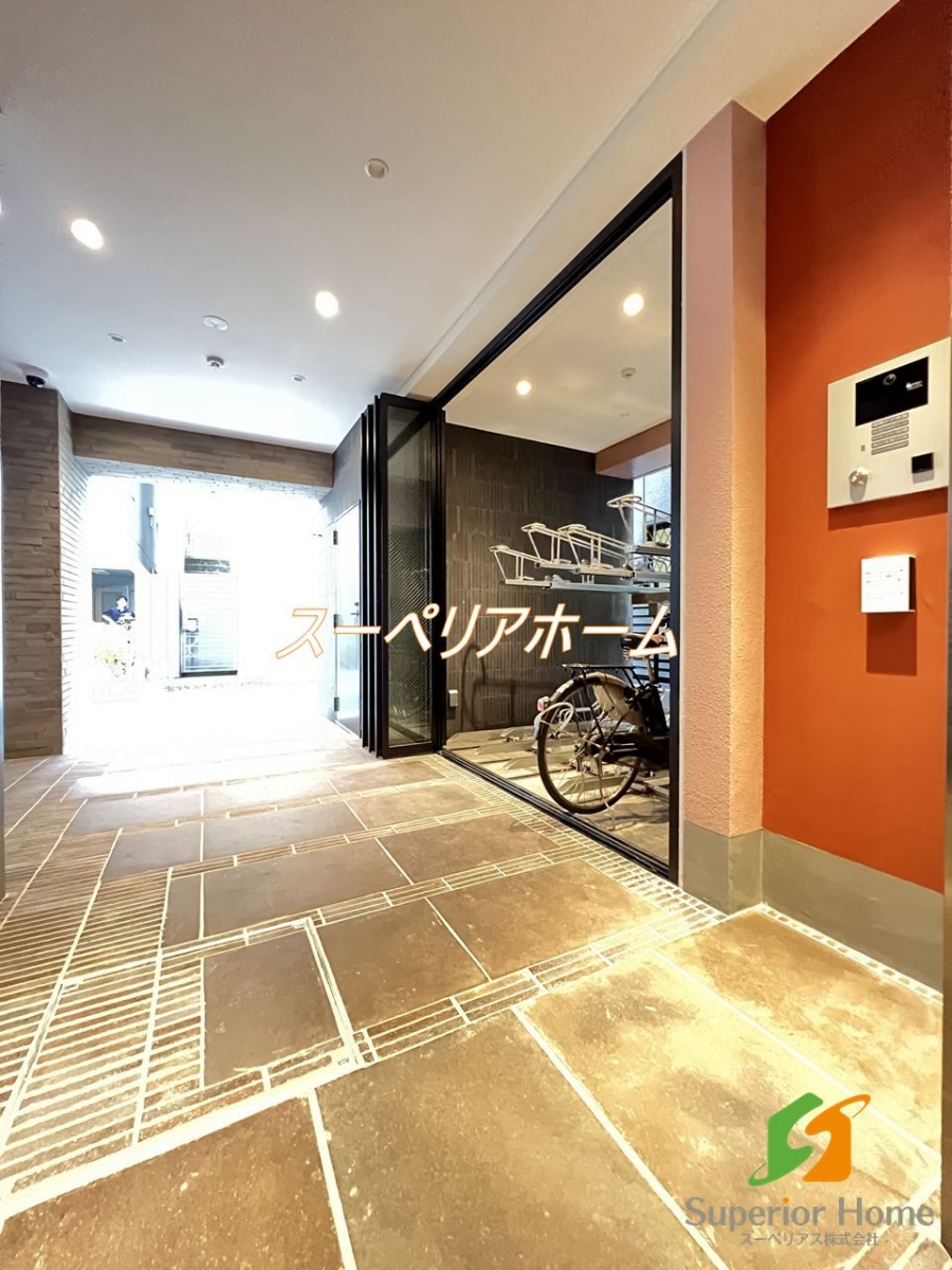 建物エントランス