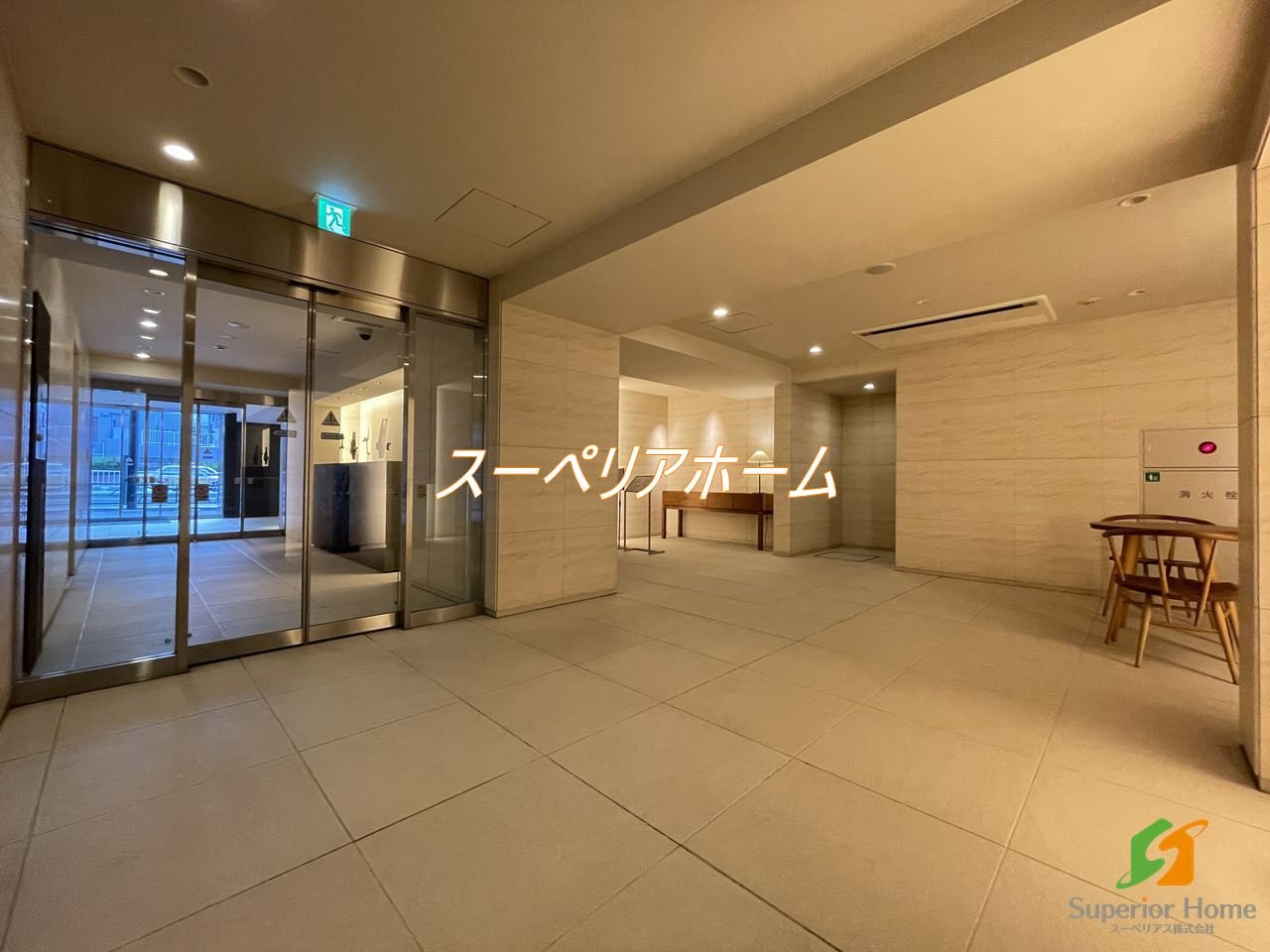 建物エントランス