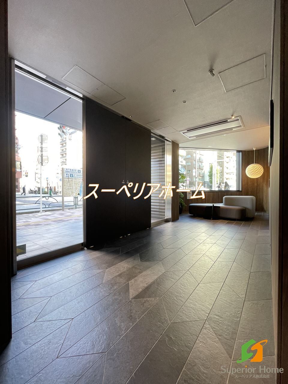 建物エントランス