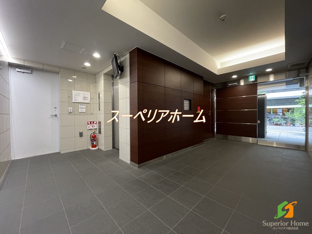 建物エントランス