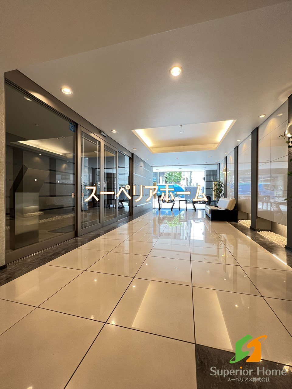 建物エントランス