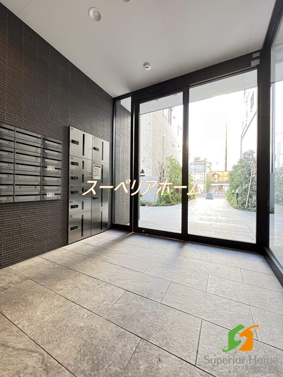 建物エントランス