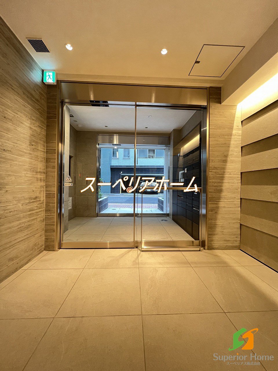 建物エントランス