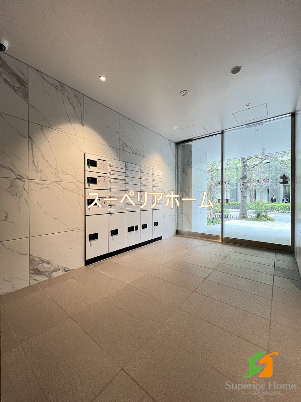 建物エントランス